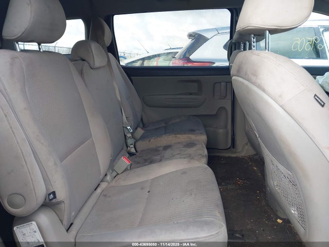 43695050 :رقم المزاد ، KNDMB5C15G6168396 vin ، 2016 Kia Sedona Lx مزاد بيع