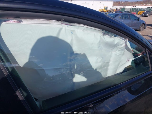 2025 TESLA MODEL Y 7SAYGDED7SA371551 Photo 4