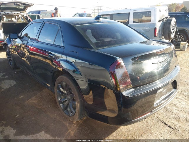 2018 Chrysler 300 Limited მანქანა იყიდება აუქციონზე, vin: 2C3CCAEG4JH159637, აუქციონის ნომერი: 43695218