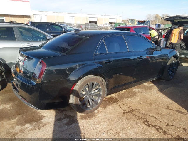 2018 Chrysler 300 Limited მანქანა იყიდება აუქციონზე, vin: 2C3CCAEG4JH159637, აუქციონის ნომერი: 43695218