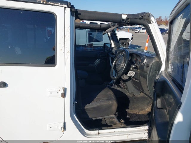 1C4BJWKG9FL662413 Jeep Wrangler Unlimited Sport Rhd