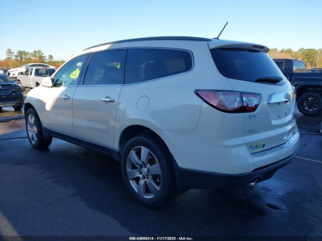 2014 CHEVROLET TRAVERSE 1GNKRJKD9EJ175182 Photo 2