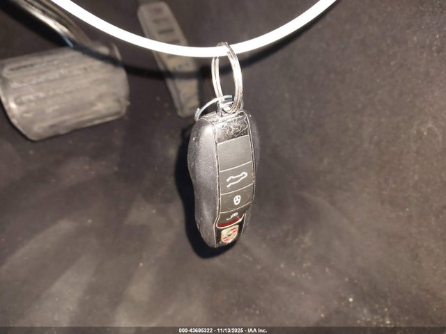 2017 PORSCHE CAYENNE WP1AA2A2XHKA88888 Photo 10