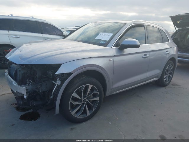2022 AUDI Q5 WA1EAAFYXN2115393 Photo 1