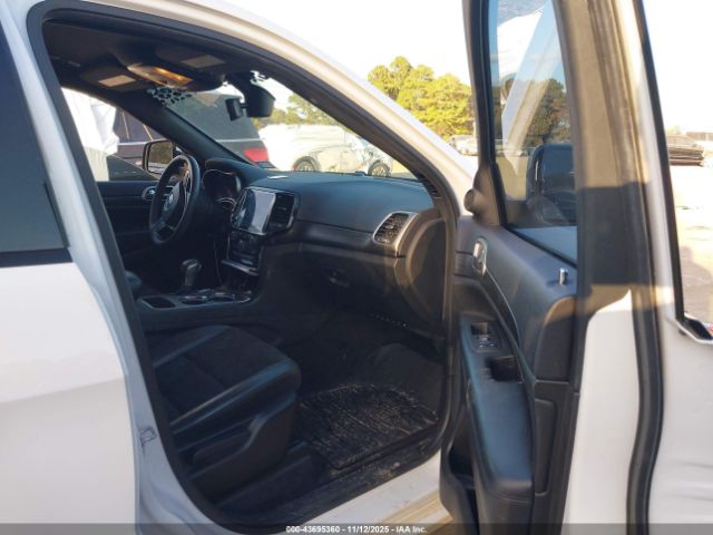 2019 JEEP GRAND CHEROKEE 1C4RJEAG2KC615745 Photo 4