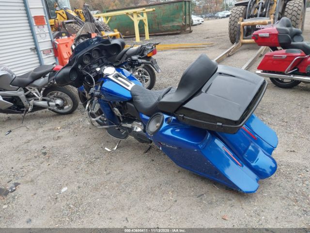 2009 HARLEY-DAVIDSON FLHTCU 1HD1FC4179Y642476 Photo 2