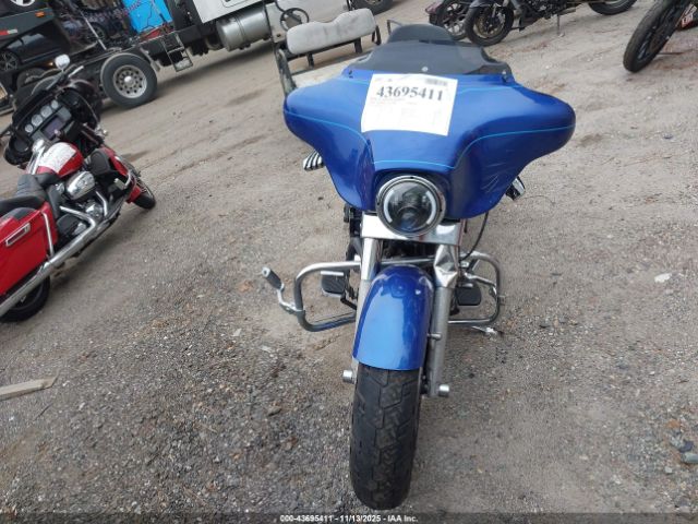 2009 HARLEY-DAVIDSON FLHTCU 1HD1FC4179Y642476 Photo 4