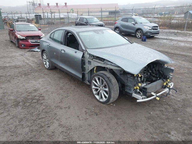 2020 VOLVO S60 7JRA22TK1LG036011