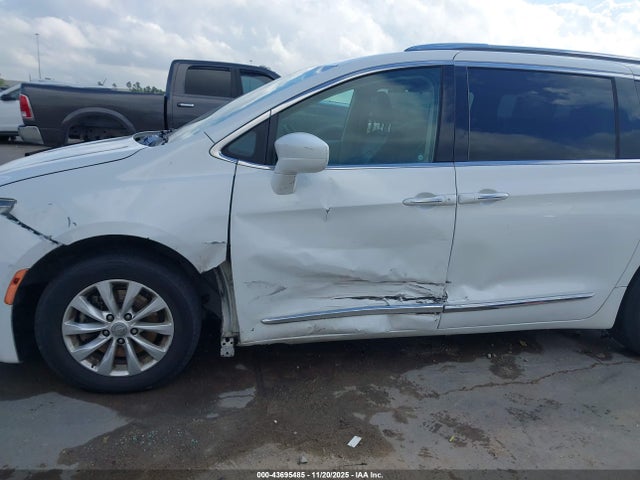2019 CHRYSLER PACIFICA 2C4RC1BG6KR593077 Photo 5