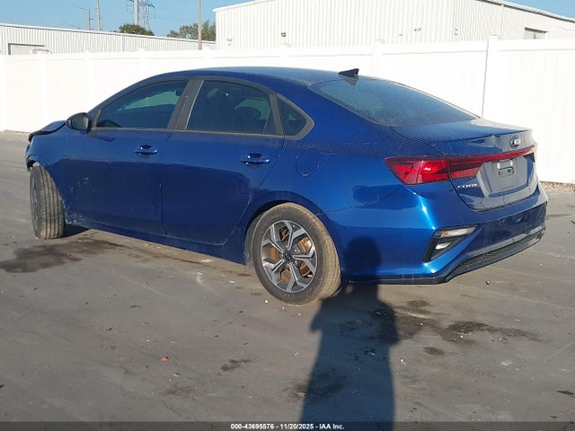 43695576 :رقم المزاد ، 3KPF24AD3KE012084 vin ، 2019 Kia Forte Lxs مزاد بيع