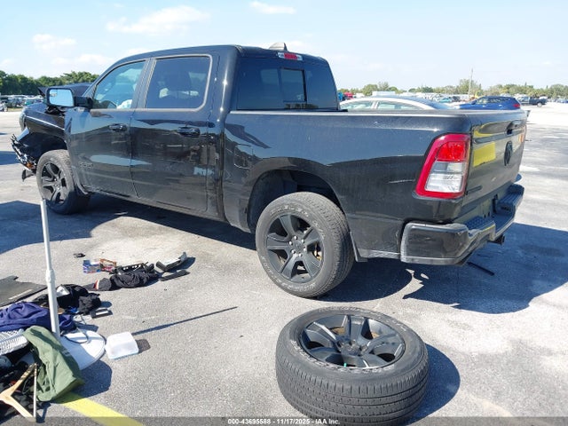 2024 RAM 1500 1C6RREFT8RN200708 Photo 2