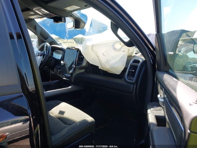 2024 RAM 1500 1C6RREFT8RN200708 Photo 4