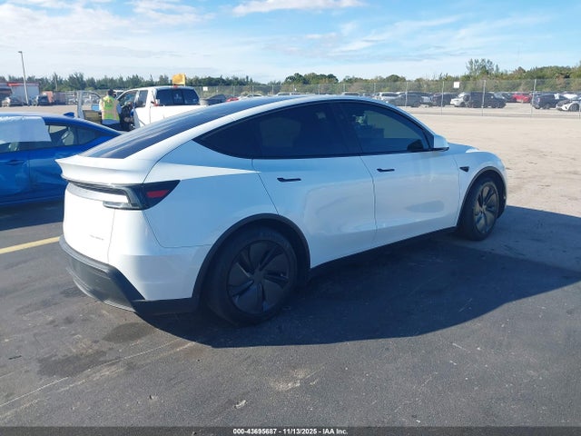 2026 TESLA MODEL Y 7SAYGDEE3TF445013 Photo 3