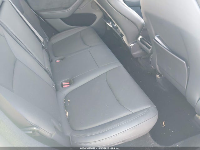 2026 TESLA MODEL Y 7SAYGDEE3TF445013 Photo 7