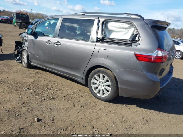 2017 TOYOTA SIENNA 5TDJZ3DC8HS159843 Photo 2