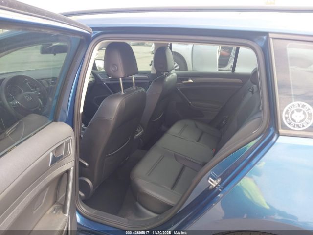2018 VOLKSWAGEN GOLF SPORTWAGEN 3VWD17AUXJM766208 Photo 7