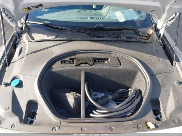 2024 POLESTAR 2 YSMFD3KA2RL210895 Photo 9