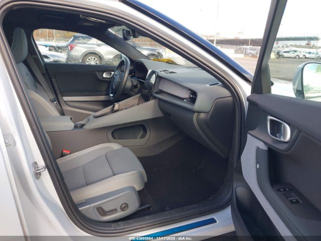 2024 POLESTAR 2 YSMFD3KA2RL210895 Photo 4