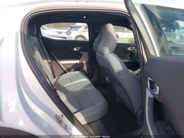 2024 POLESTAR 2 YSMFD3KA2RL210895 Photo 7