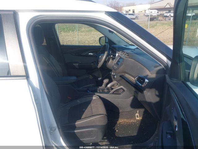 2022 CHEVROLET TRAILBLAZER KL79MPSL1NB025218 Photo 4
