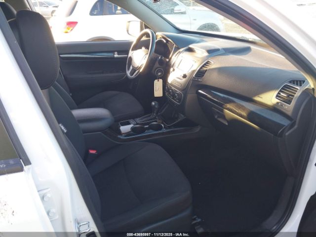 2014 KIA SORENTO 5XYKT4A66EG529738 Photo 4