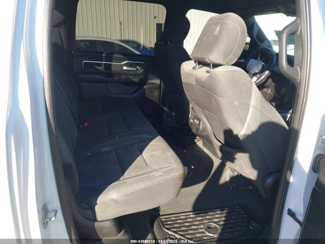 2024 RAM 1500 1C6RREFT4RN113260 Photo 7