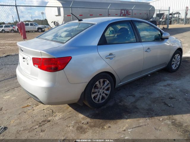 2013 KIA FORTE KNAFT4A27D5717090 Photo 3