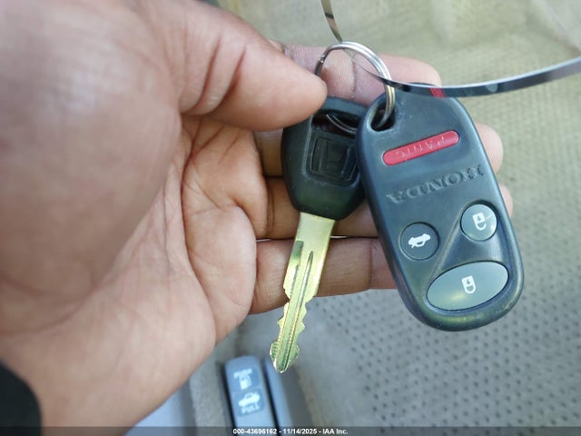 2001 Honda Accord 2.3 Ex მანქანა იყიდება აუქციონზე, vin: 1HGCG56681A136925, აუქციონის ნომერი: 43696162