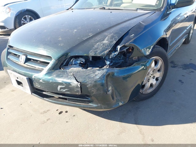 2001 Honda Accord 2.3 Ex მანქანა იყიდება აუქციონზე, vin: 1HGCG56681A136925, აუქციონის ნომერი: 43696162