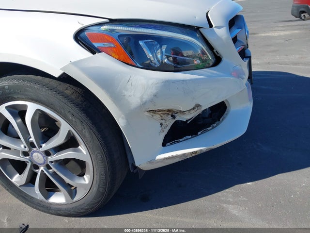 43696238 :رقم المزاد ، WDDWF4KB3HR222558 vin ، 2017 Mercedes-benz C 300 4matic مزاد بيع