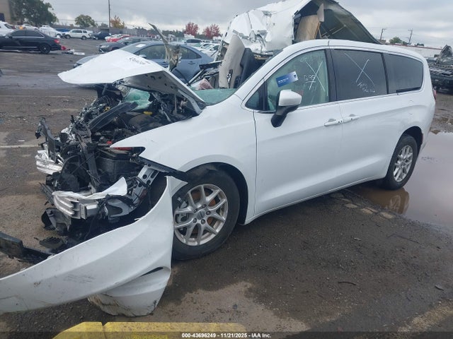 Продаж на аукціоні авто 2022 Chrysler Voyager Lx, vin: 2C4RC1CG7NR132411, номер лоту: 43696249