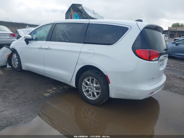 Продаж на аукціоні авто 2022 Chrysler Voyager Lx, vin: 2C4RC1CG7NR132411, номер лоту: 43696249