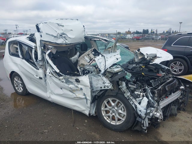Продаж на аукціоні авто 2022 Chrysler Voyager Lx, vin: 2C4RC1CG7NR132411, номер лоту: 43696249