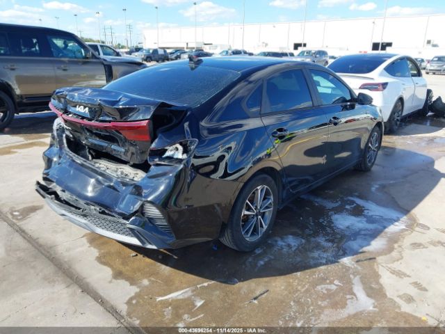 2022 KIA FORTE 3KPF24AD0NE476647 Photo 3