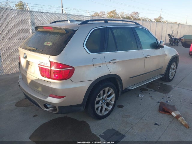 2013 BMW X5 5UXZV4C50D0E02681 Photo 3