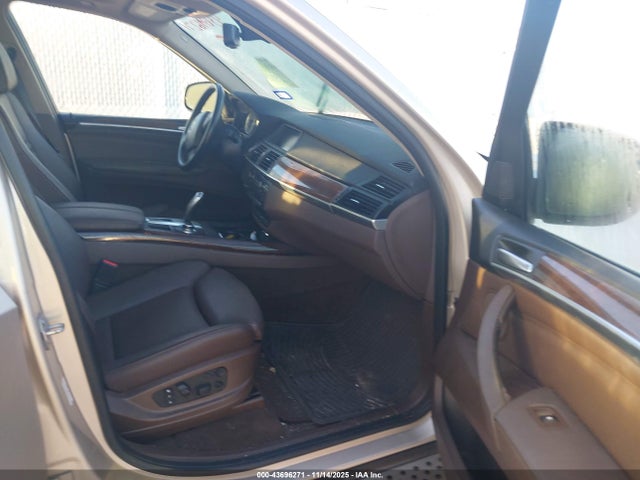 2013 BMW X5 5UXZV4C50D0E02681 Photo 4