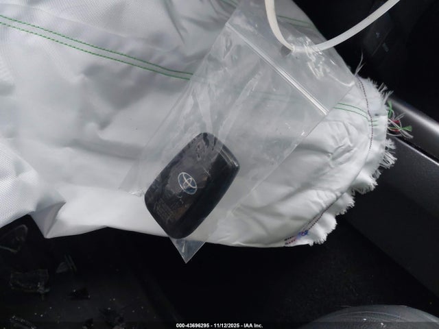 2024 TOYOTA CAMRY HYBRID 4T1K31AK8RU627567 Photo 10