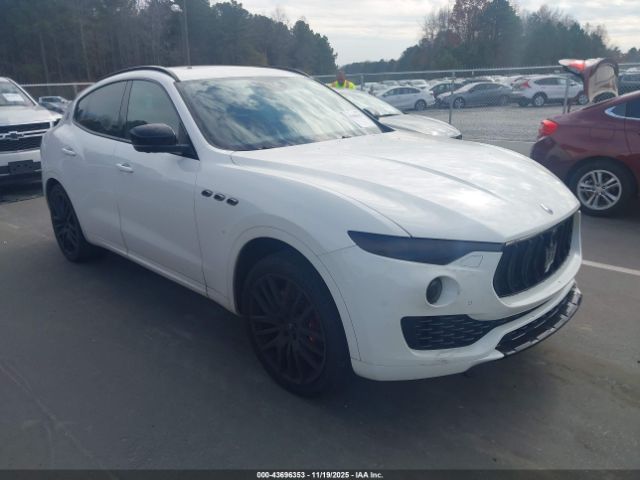 2019 MASERATI LEVANTE ZN661YUA4KX335943