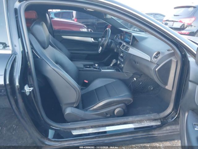 2013 MERCEDES-BENZ C 250 WDDGJ4HB6DF970887 Photo 4