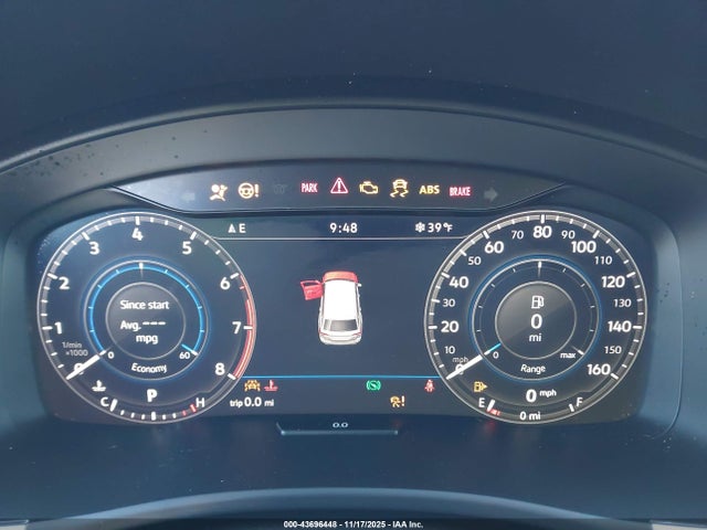 43696448 :رقم المزاد ، 1V2NR2CA8JC570340 vin ، 2018 Volkswagen Atlas 3.6l V6 Sel Premium مزاد بيع