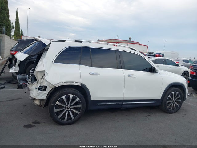 W1N4M4GB4MW105575 Mercedes-Benz GLB 250