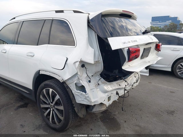 W1N4M4GB4MW105575 Mercedes-Benz GLB 250