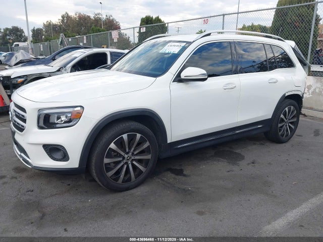 W1N4M4GB4MW105575 Mercedes-Benz GLB 250