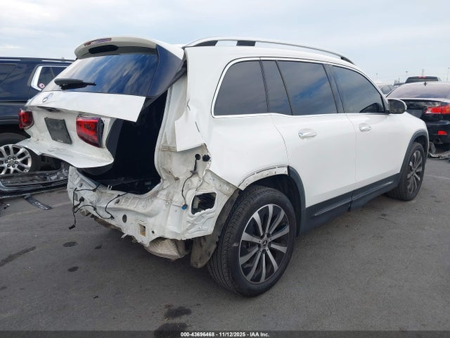 W1N4M4GB4MW105575 Mercedes-Benz GLB 250