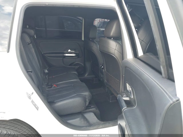 W1N4M4GB4MW105575 Mercedes-Benz GLB 250