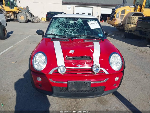 2006 MINI COOPER S WMWRE33556TJ35867 Photo 5