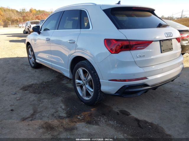 2020 AUDI Q3 WA1DECF30L1052193 Photo 2