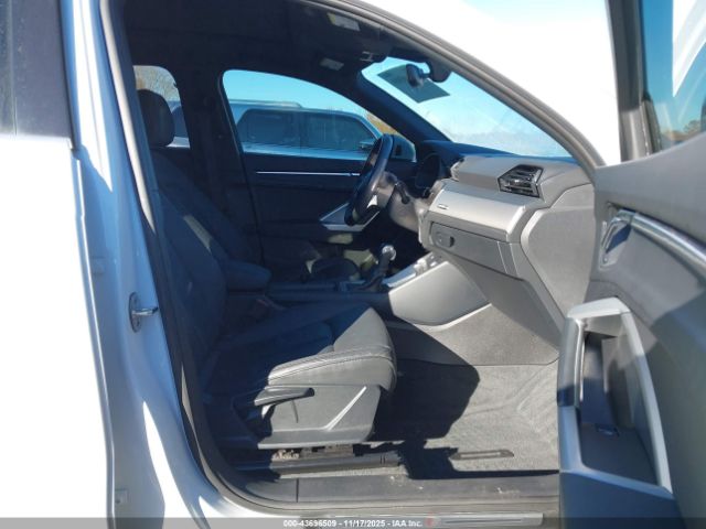 2020 AUDI Q3 WA1DECF30L1052193 Photo 4