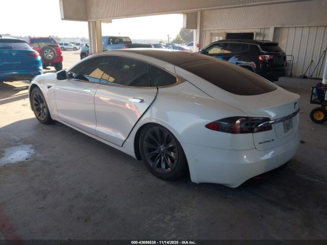 2019 TESLA MODEL S 5YJSA1E20KF306383 Photo 2