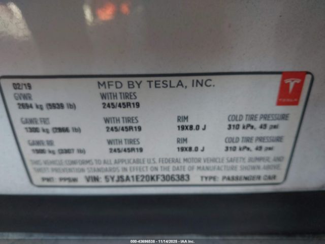 2019 TESLA MODEL S 5YJSA1E20KF306383 Photo 8